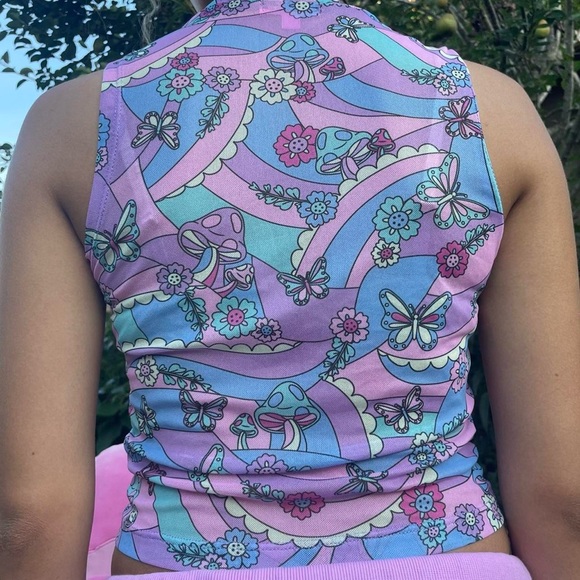 Sugar Thrillz Blooming with Love Crop-top - Picture 2 of 2